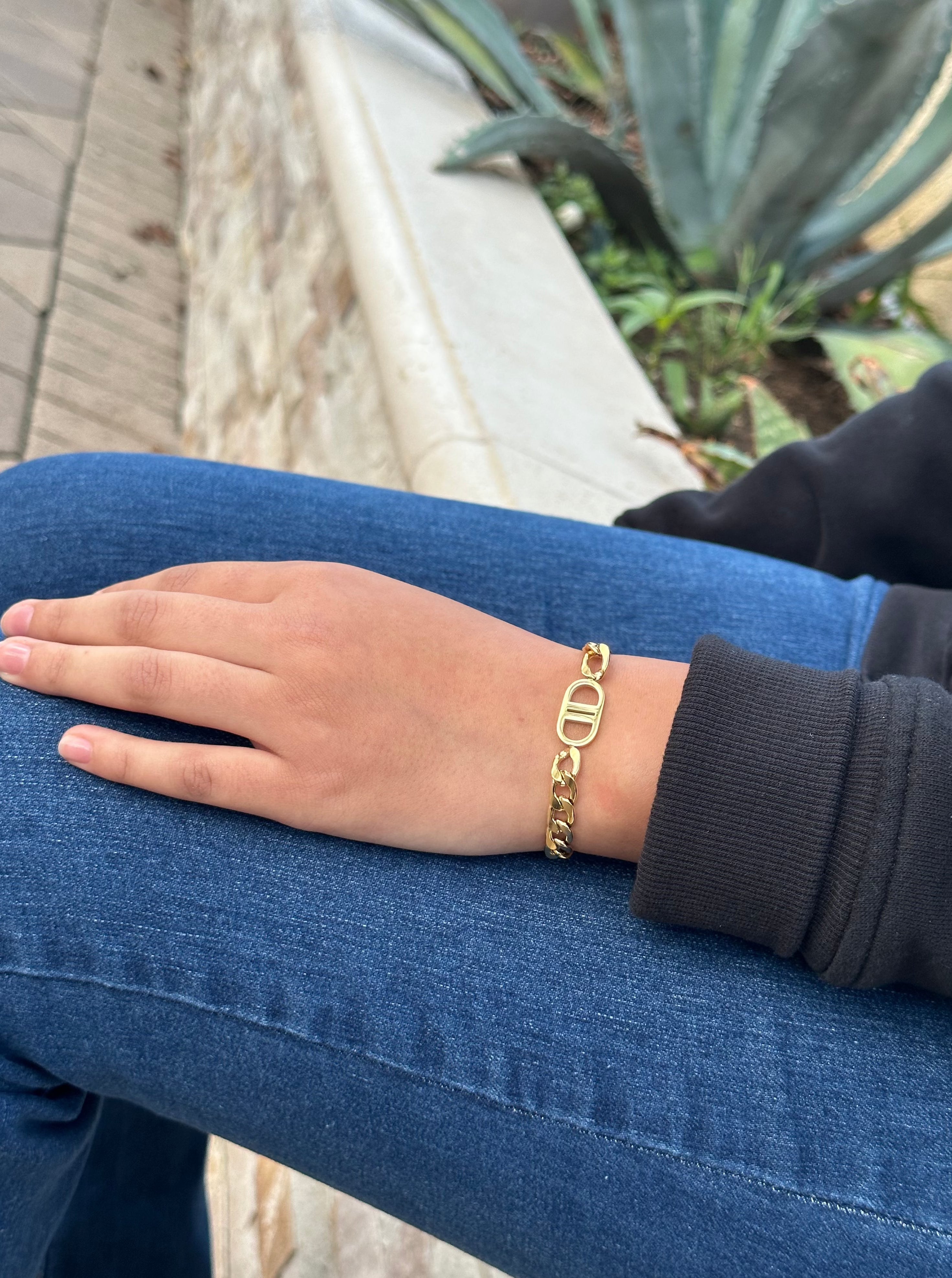 18K Gold DD Initial Link Chain Bracelet