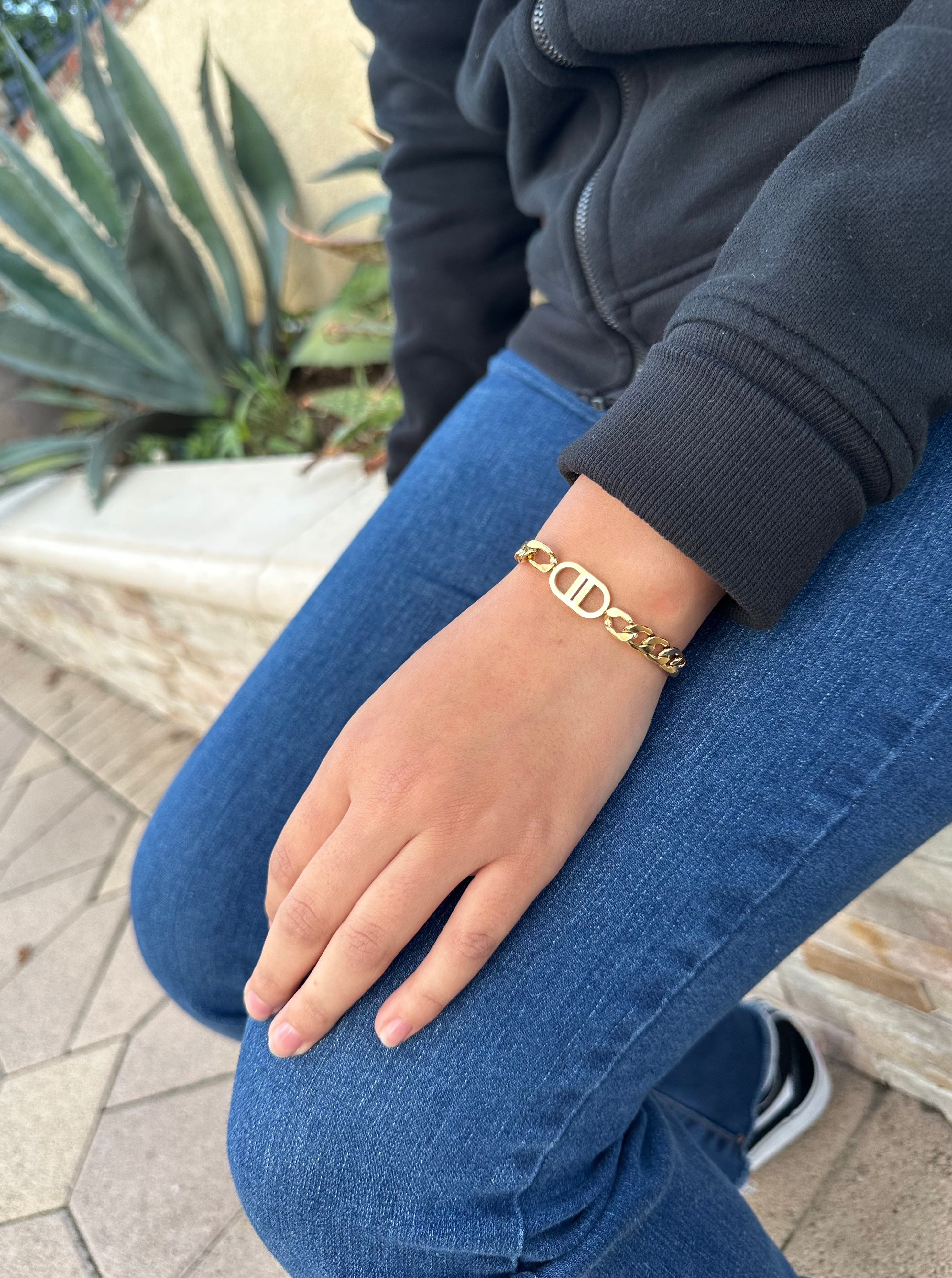 18K Gold DD Initial Link Chain Bracelet