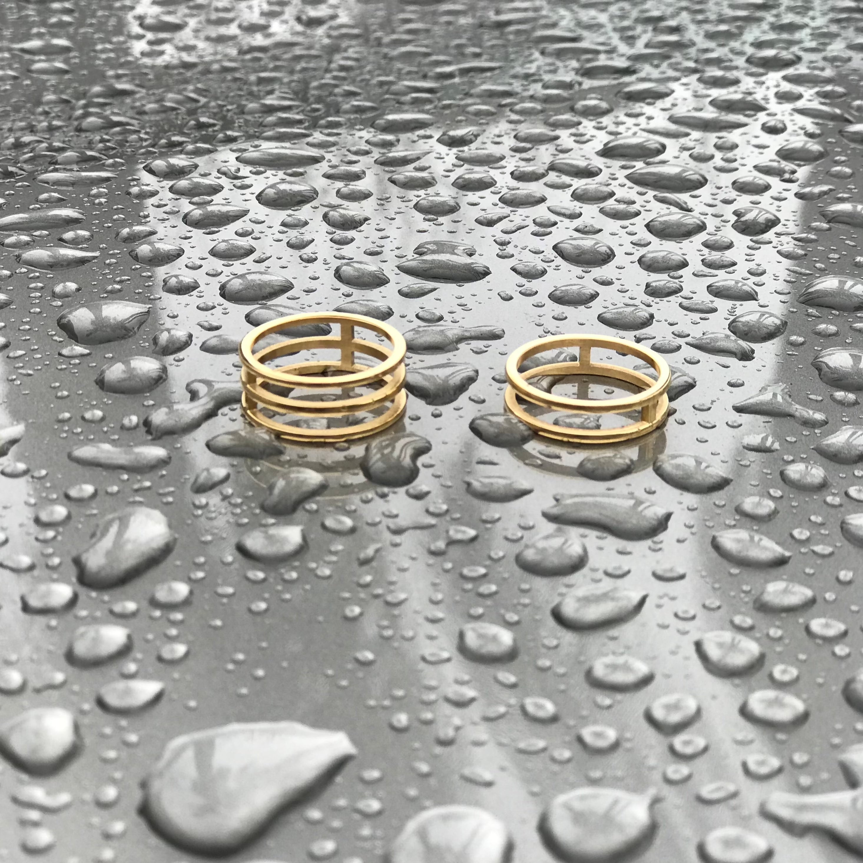 Anillo Contemporáneo Banda Doble / Triple Barra Oro 18k