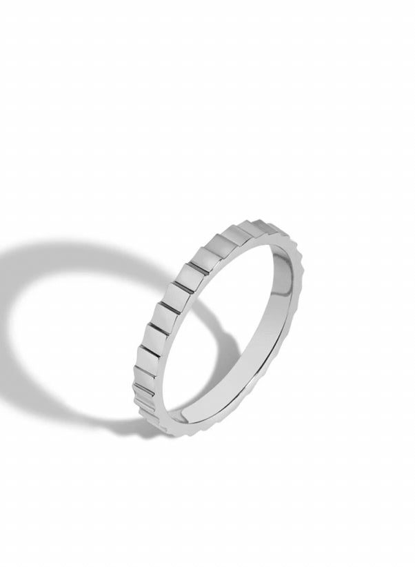 Ridged Band Gear Ring