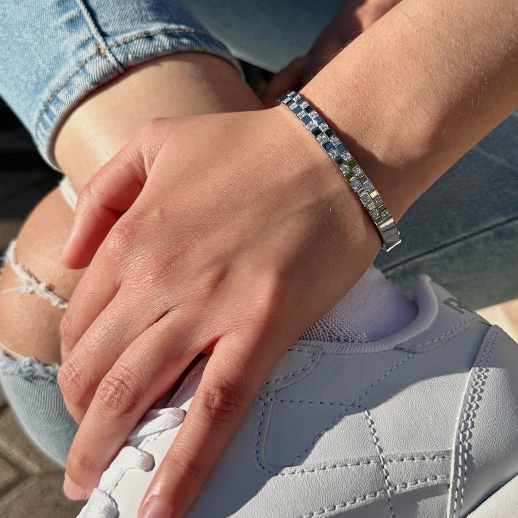Dainty Square Encrusted Bracelet