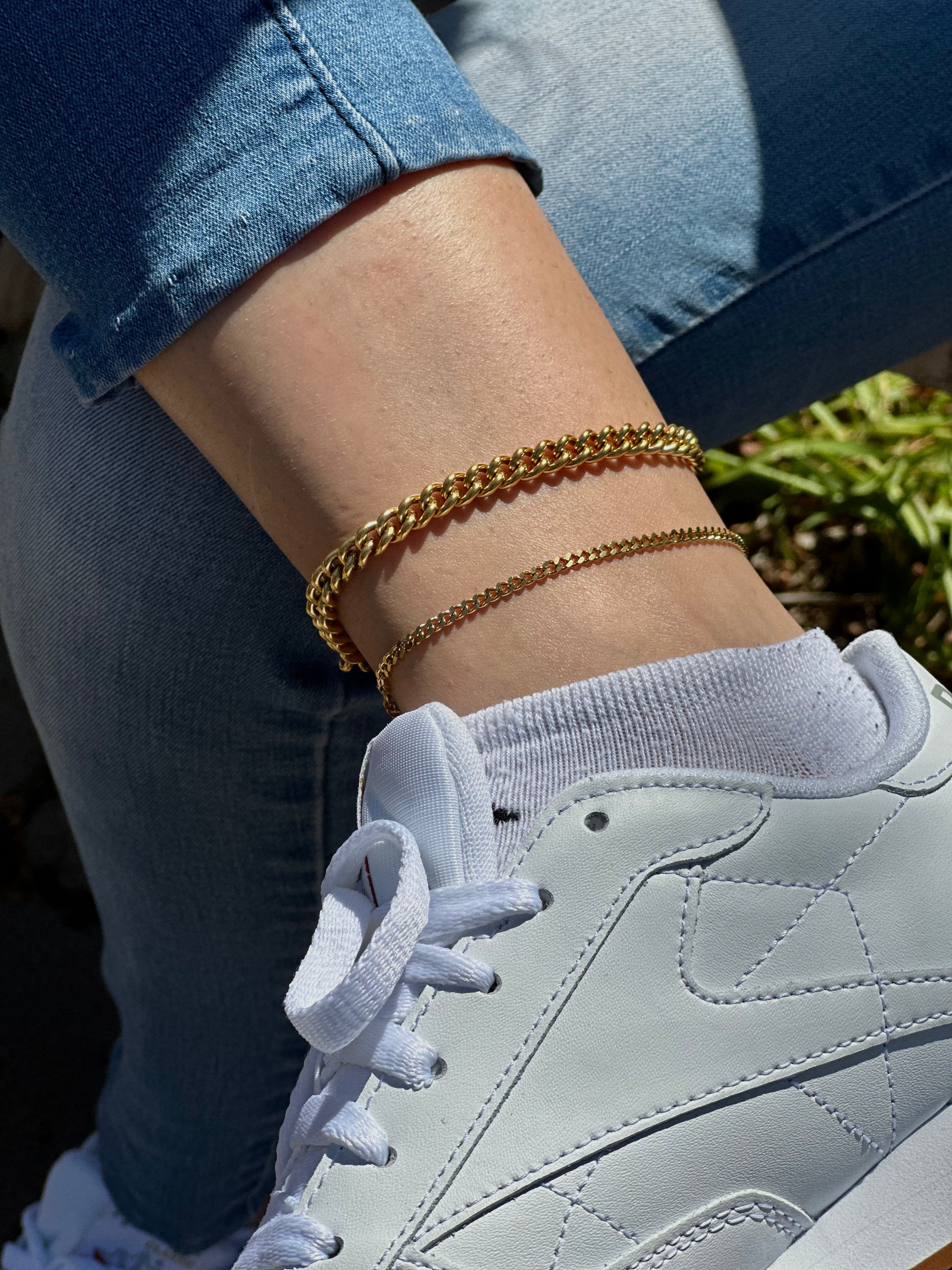 stunning 18k gold 2pc ankle bracelet set for her