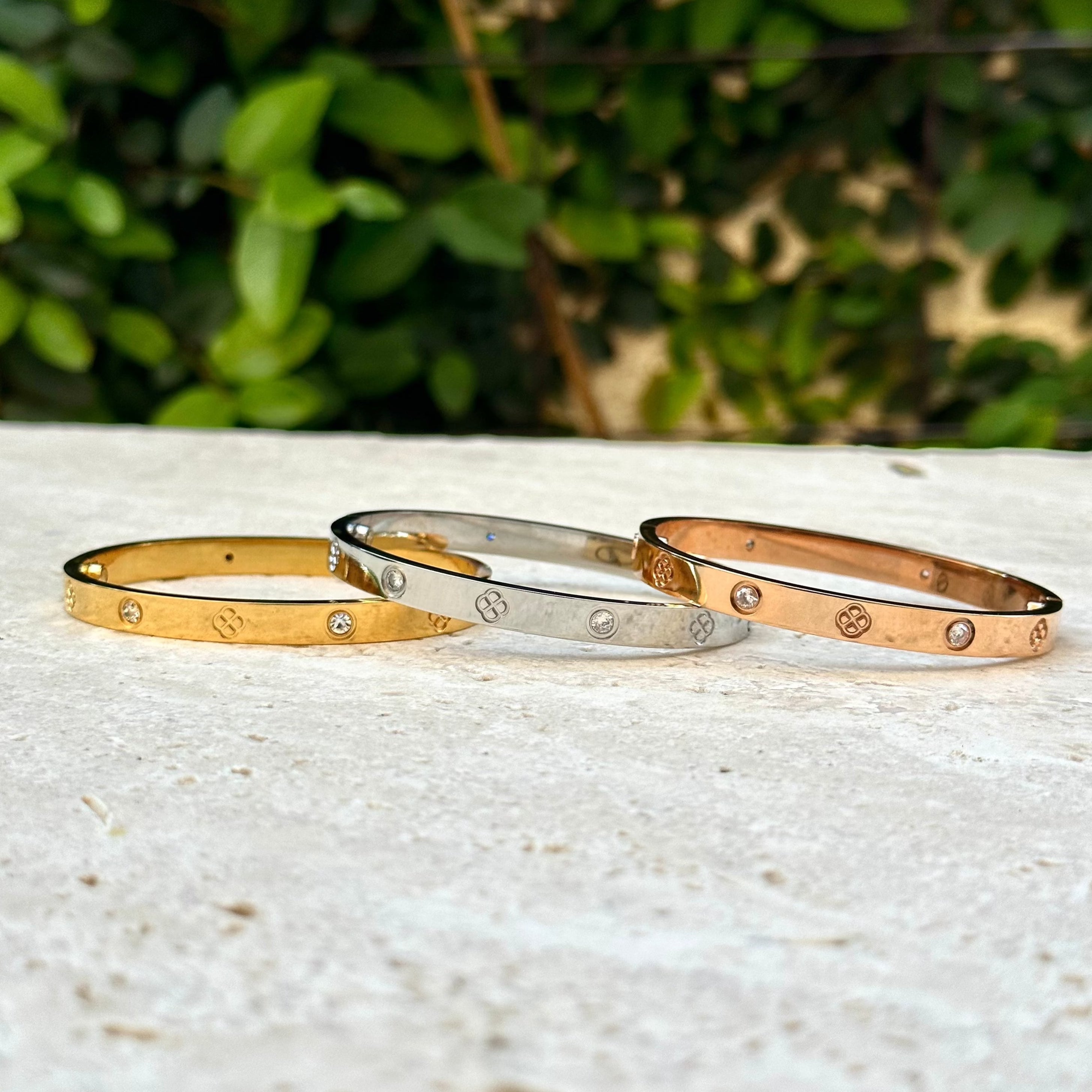 set of 3 screw on bracelets