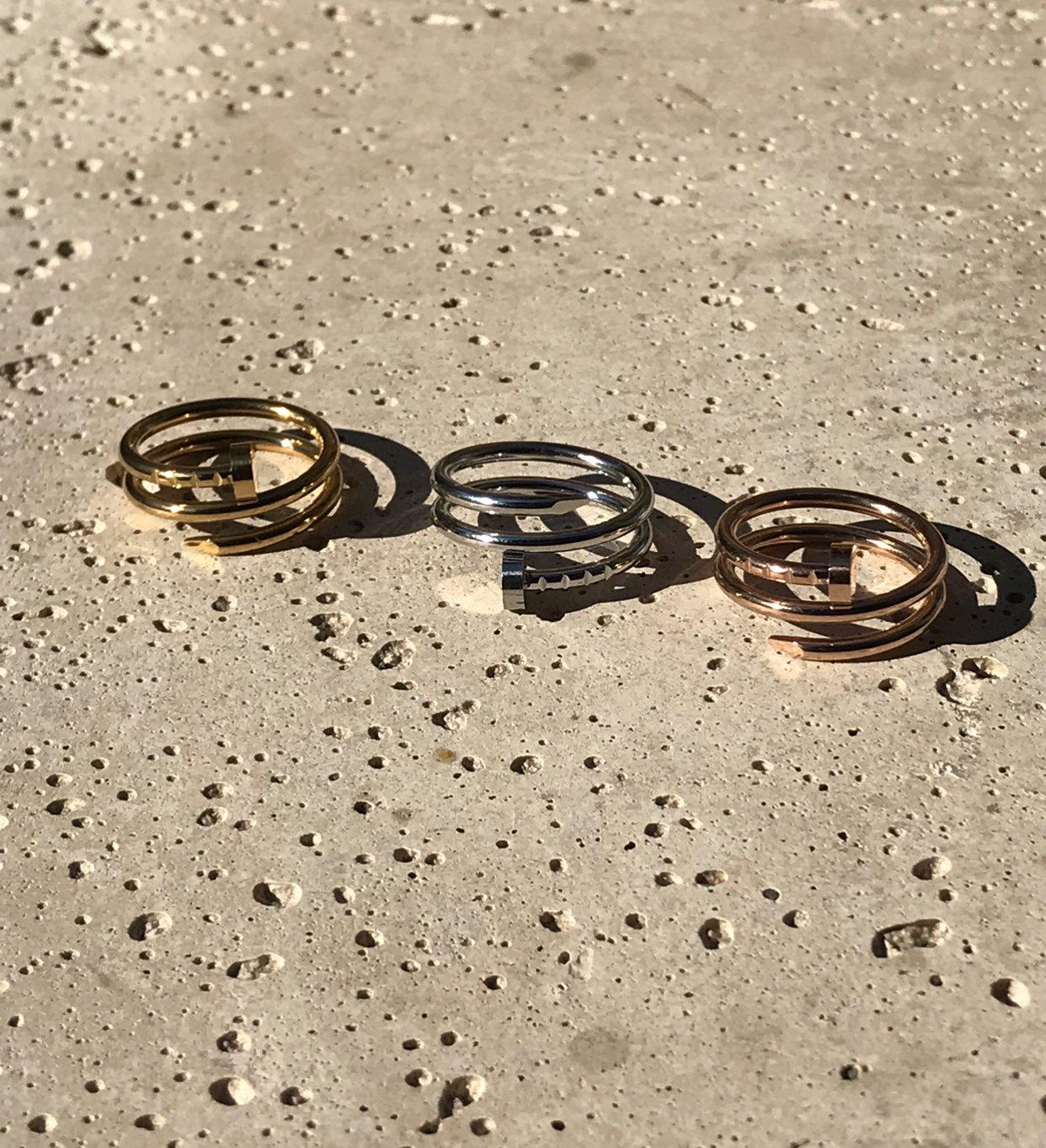 Womens Double Nail Ring