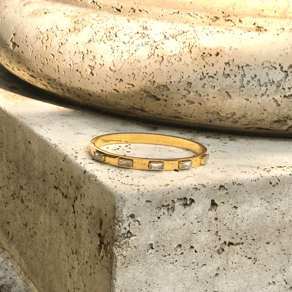 1 Oak Jewelry Brave gold plated bracelet baguette bracelet