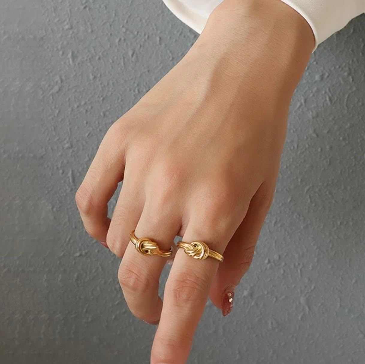 Double-ring-band-ring-unique-women's-rings