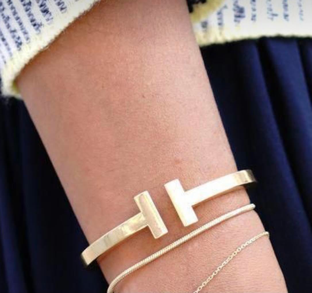 Double T Wrap Around Cuff Bangle - 1 Øak