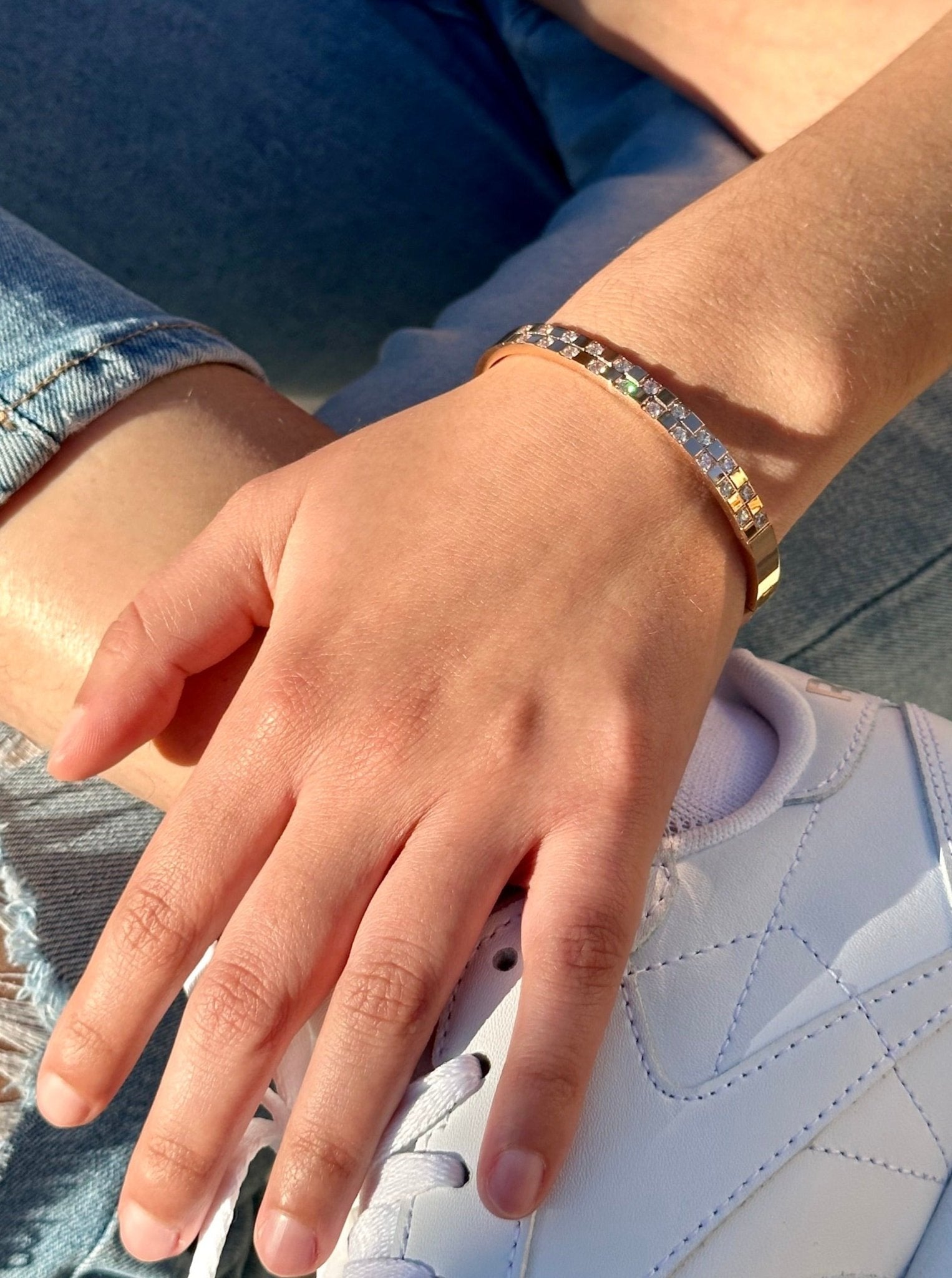 Dainty Square Encrusted Bracelet