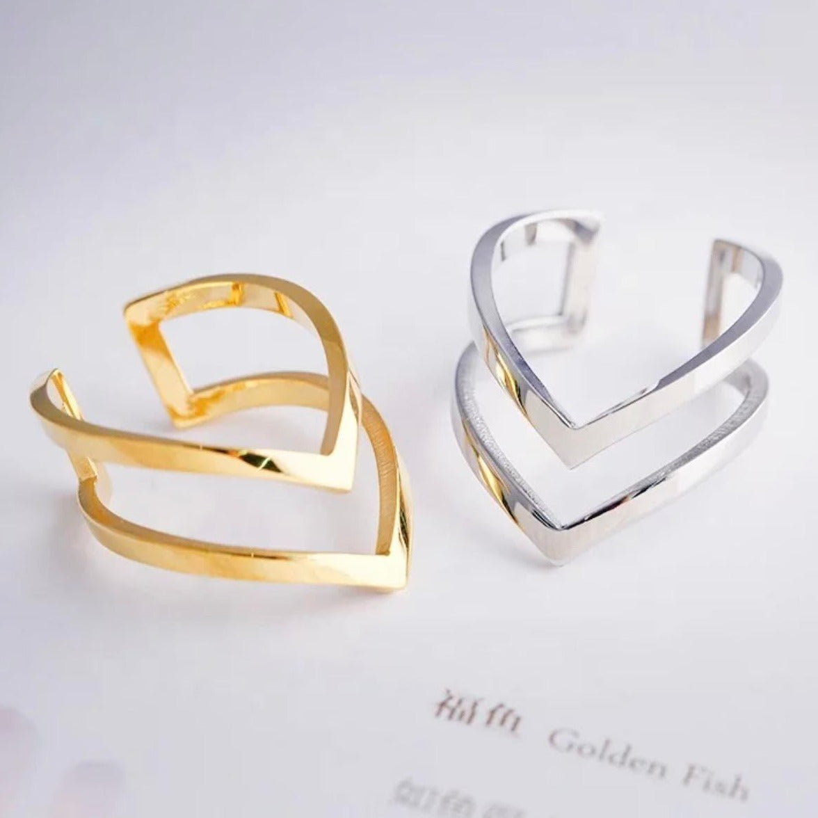 open-back-ring-midi-ring-silver-chevron-ring