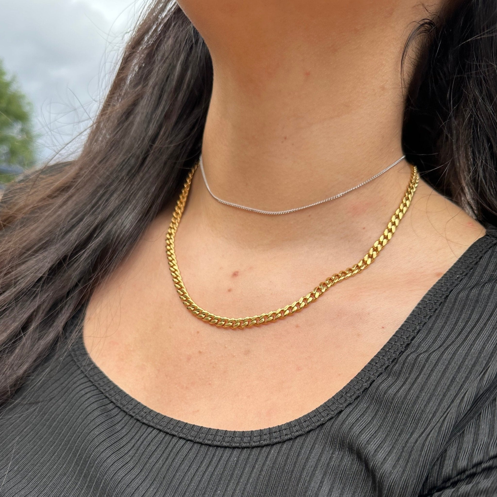 Thin silver Chain choker for women