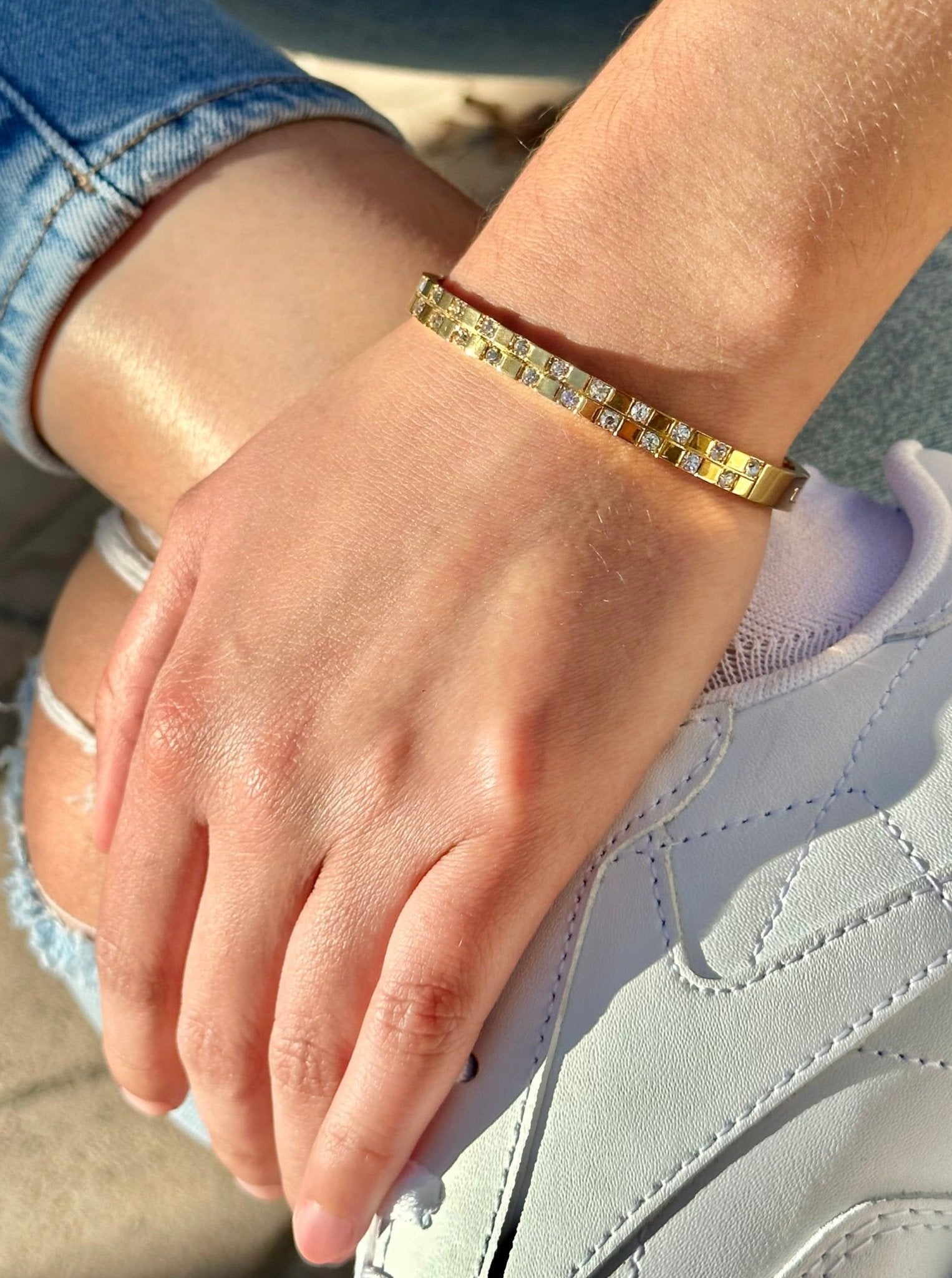 Dainty Square Encrusted Bracelet