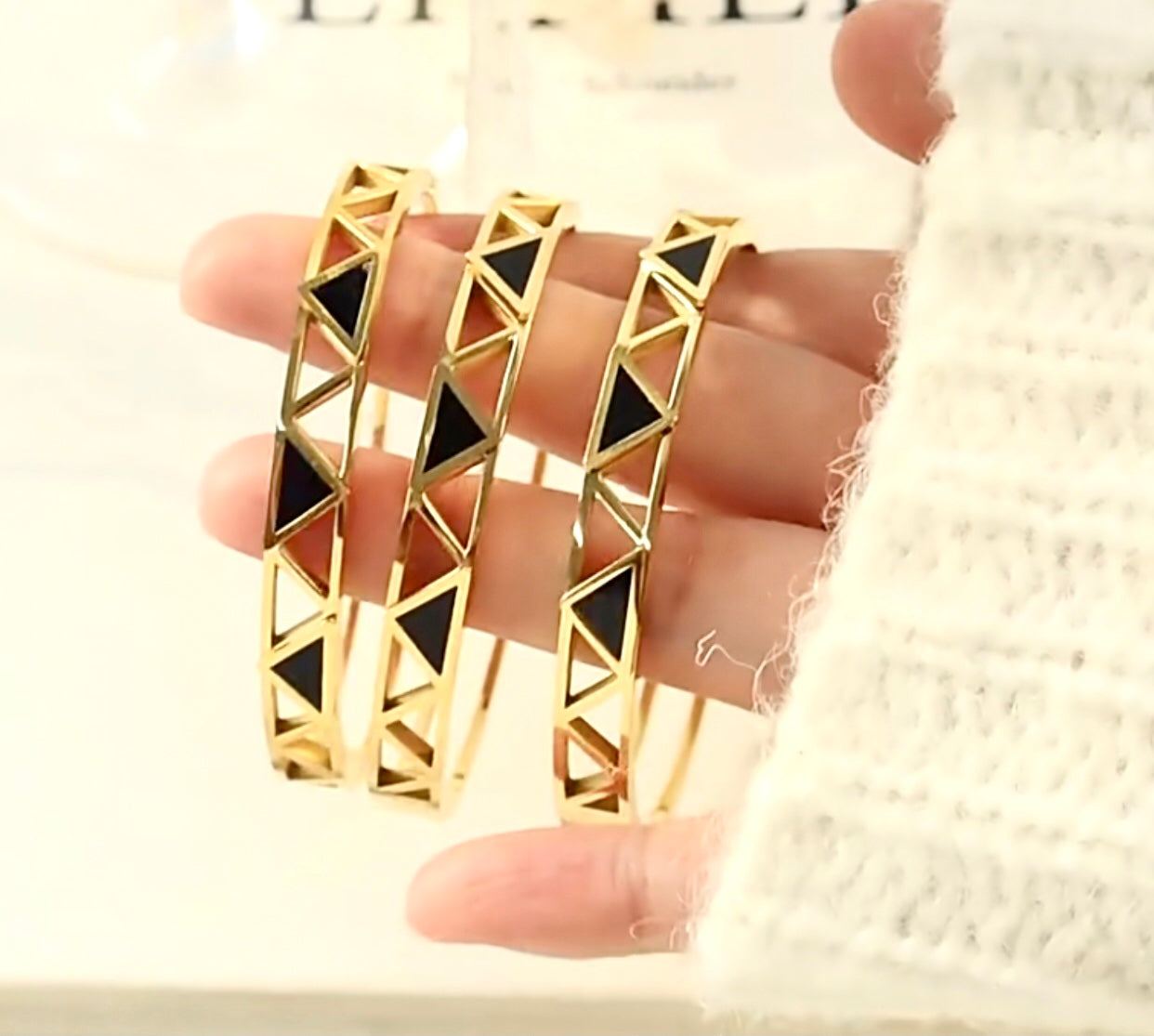 Set of 3 black triangle enamel bracelet for her