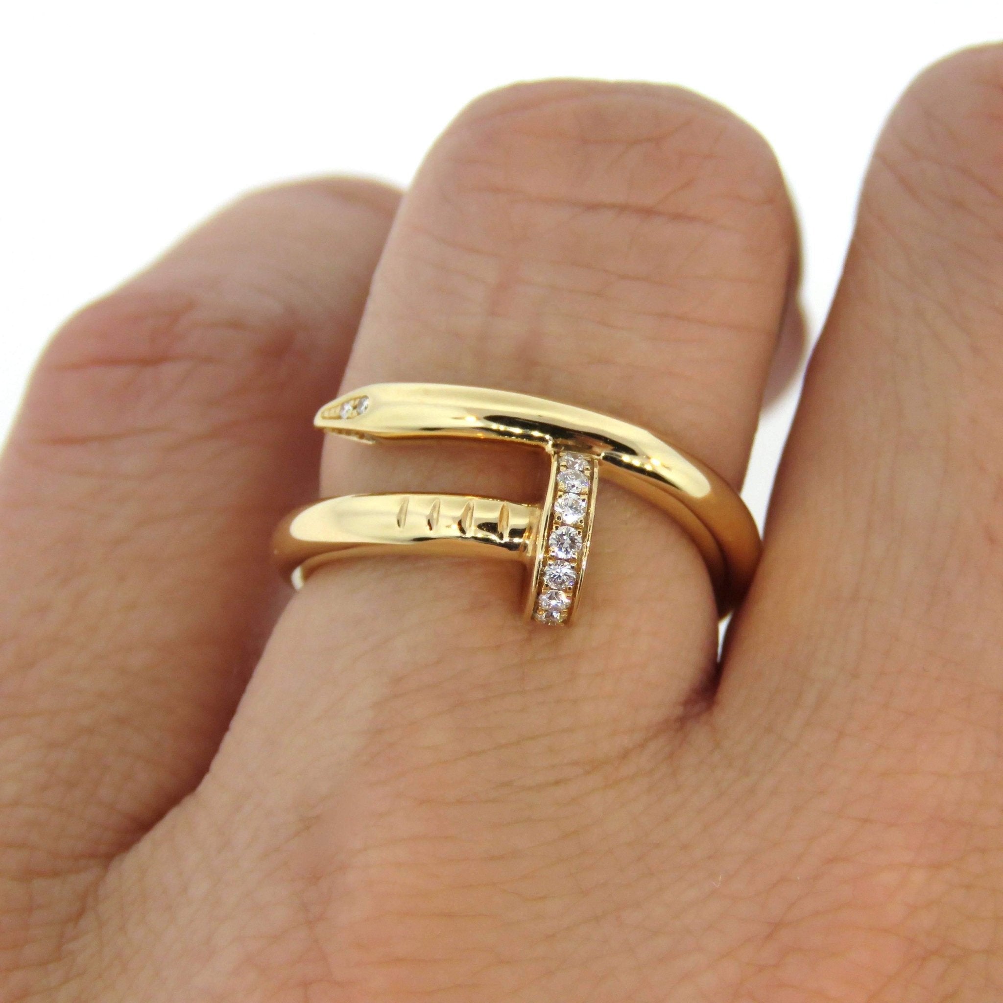 Women's 18k Gold Diamond Paved Nail Ring - 1 Øak