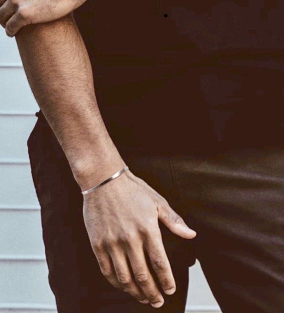 Men's-18k-Gold-Chain-Herringbone-Flat-Snake-Chain-Bracelet
