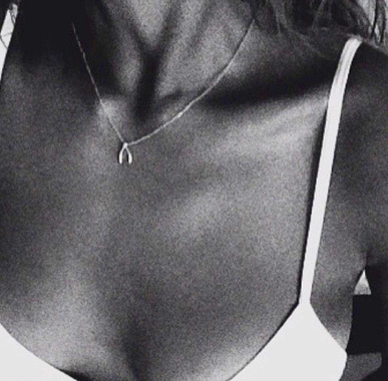 Lucky Wishbone Silver Necklace Pendant - 1 Øak