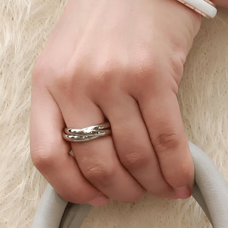 Silver trinity ring for her