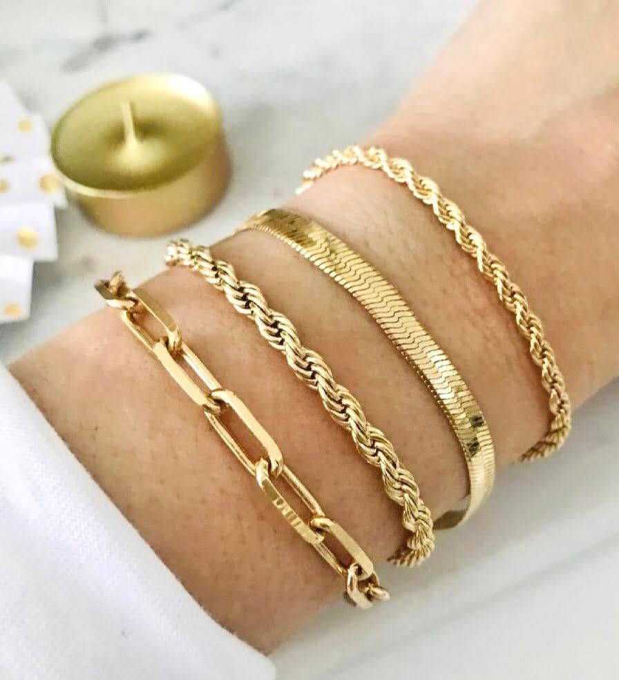 Women's outlet 18K gold bracelet