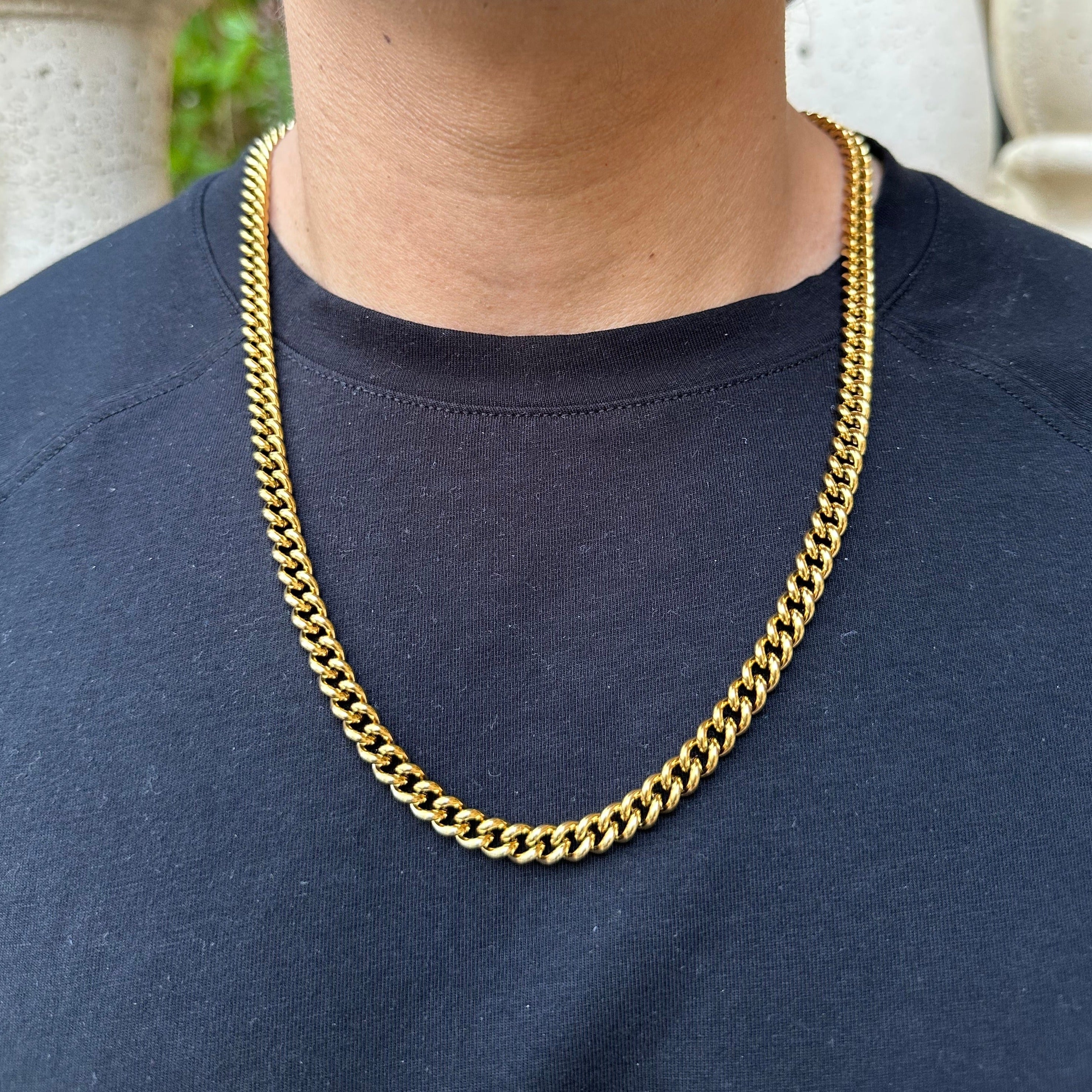 mens rounded link chain necklace yellow gold