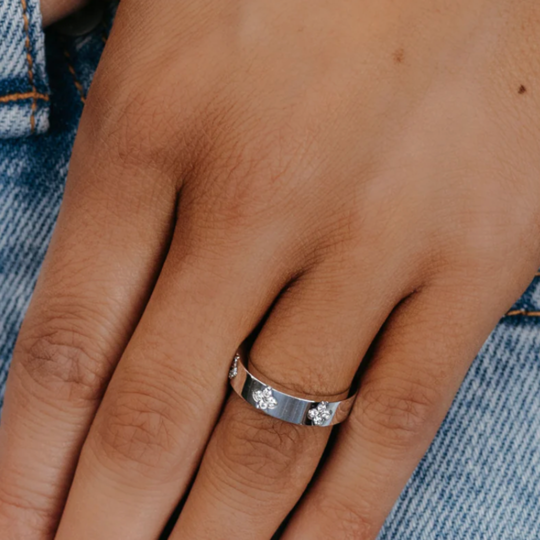 Pave Clover Ring