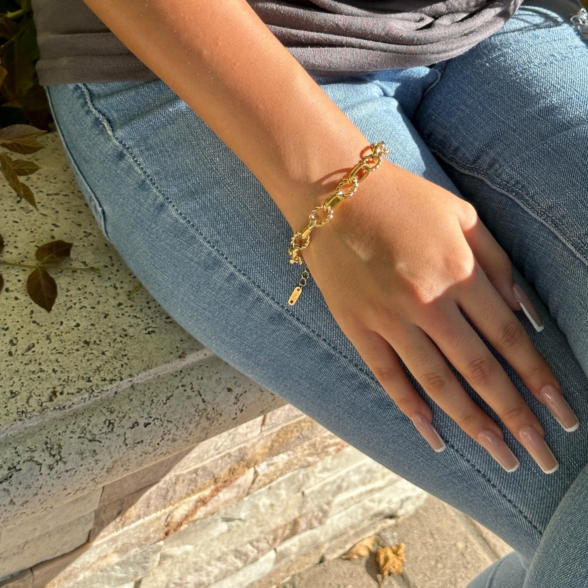 Womens Gold Chunky Chain Bracelet