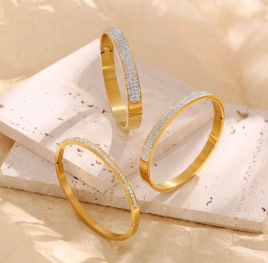 18k-gold-stone-bangle-bracelet-screw-bracelet