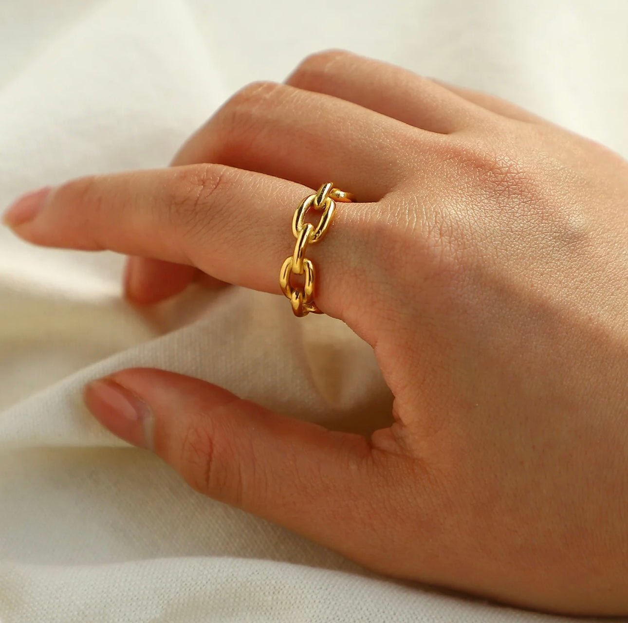 14k gold chain link band ring