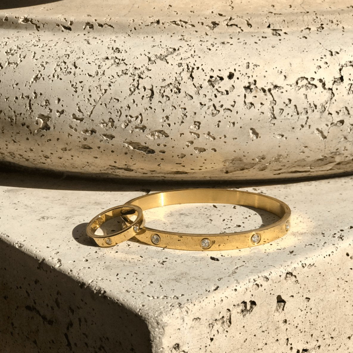 Set In Stone Bracelet Screw Ring Gold Hinged Bracelet