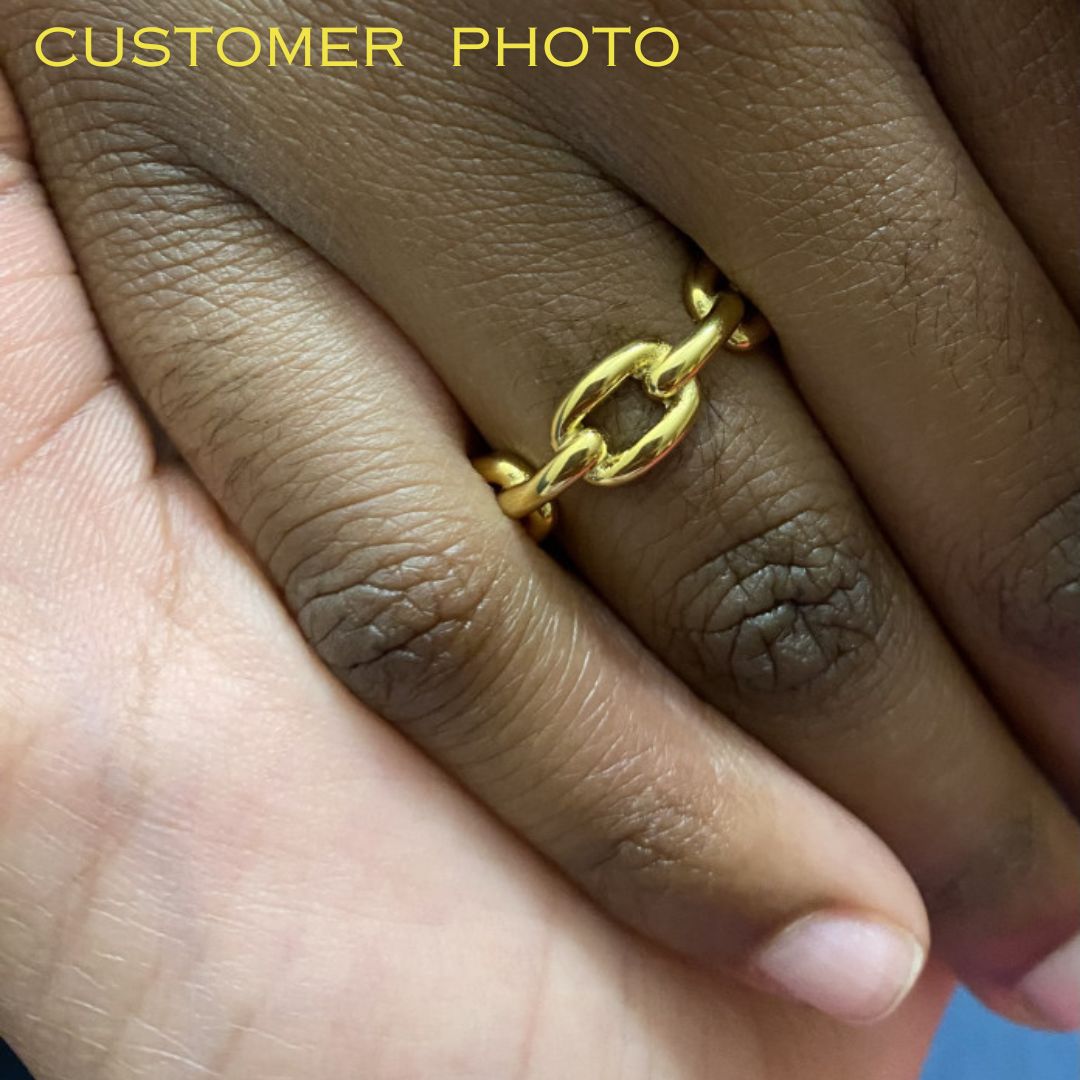 customer photo modeling 14k gold paperclip chain ring