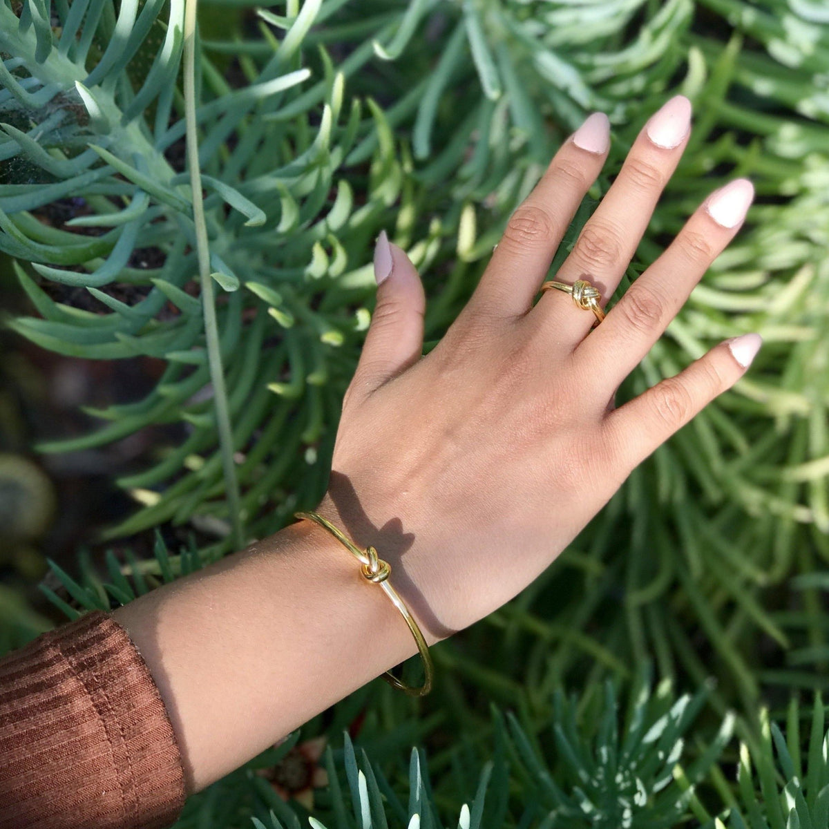 Women's jewelry18k Gold Marine Knot Ring + Bracelet Stacking Set