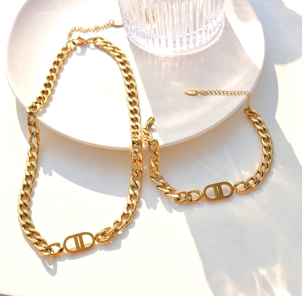 18k-gold-cd-initial-necklace-bracelet-jewelry-set-1oaks.com