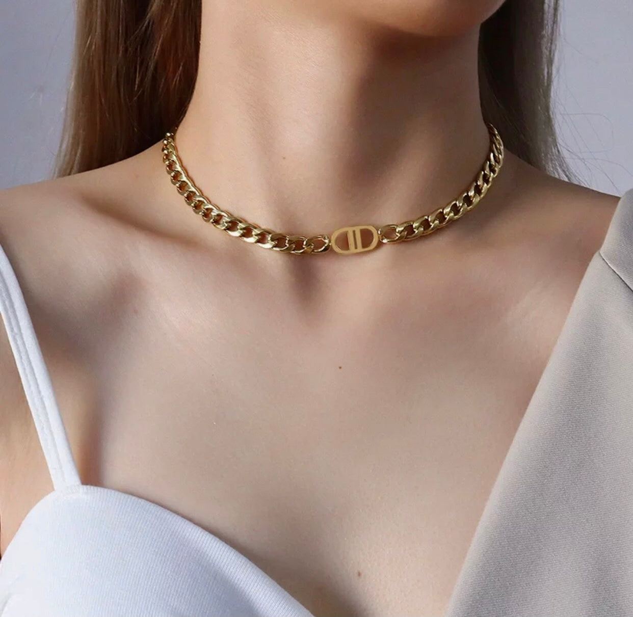 cd-initial-18-gold-choker-1oaks.com