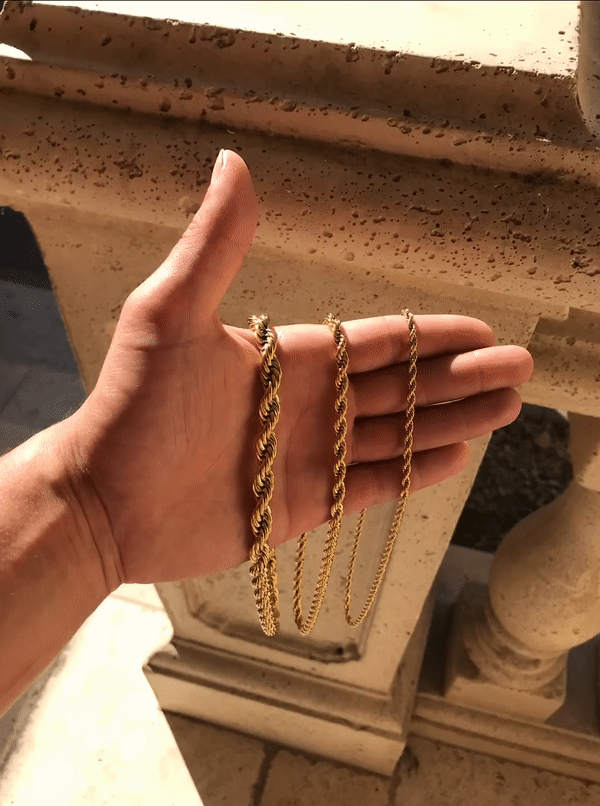 video of 3 gold rope chain in different thicknesses